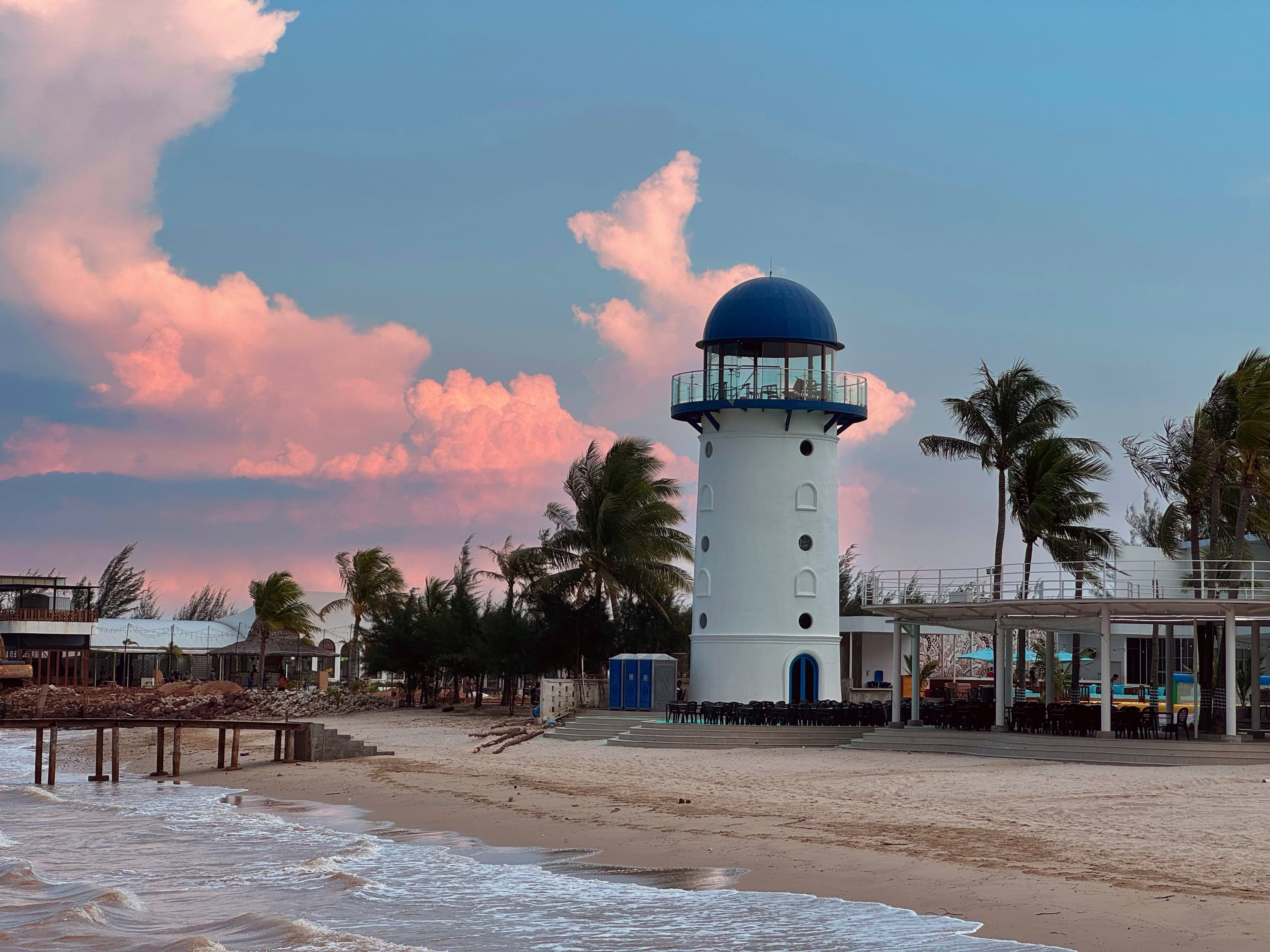 0418 在巴淡岛看到的童话般的灯塔